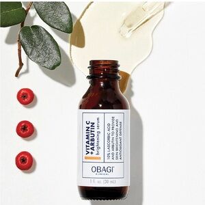 OBAGI CLINICAL® VITAMIN C + ARBUTIN BRIGHTENING SERUM